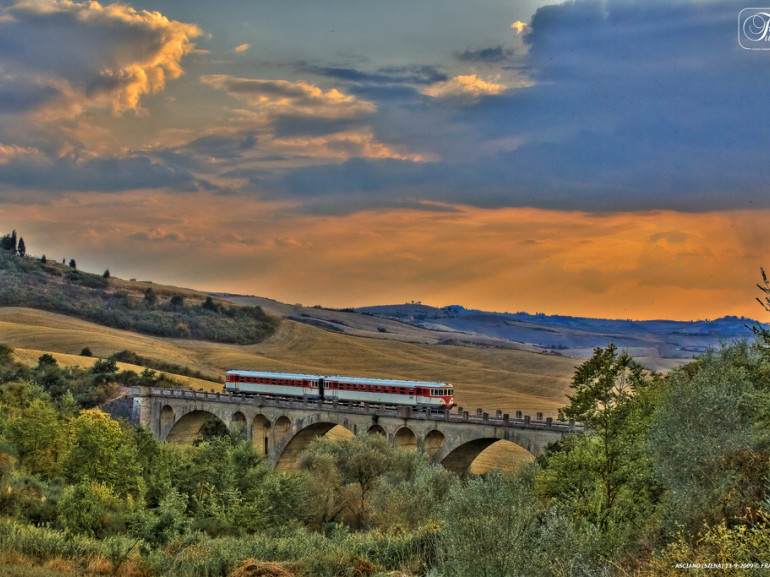 Le charmant train Nature, pour visiter lentement la Vallé d'Orcia, en Toscane